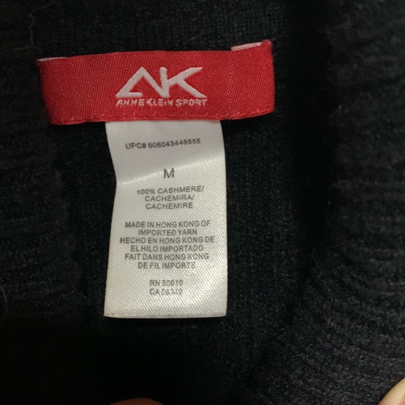 Anne Klein Sport Turtleneck Black Cashmere Sweater - Picture 2 of 2